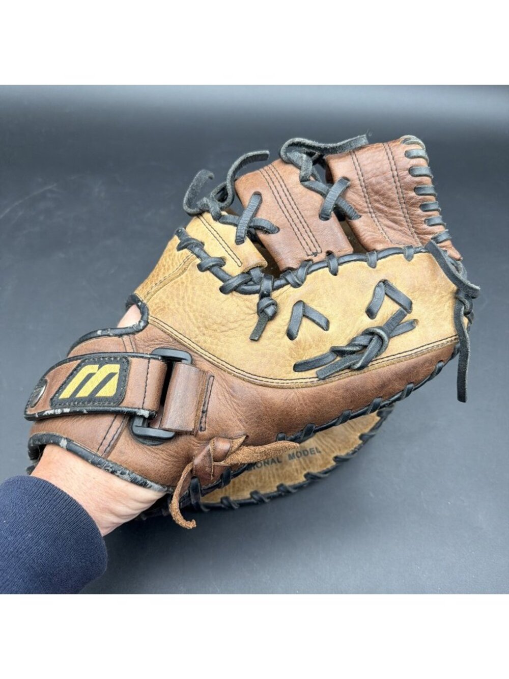 Mizuno GXF-91 12” Baseball Softball First Base Mitt Glove Right Hand Throw